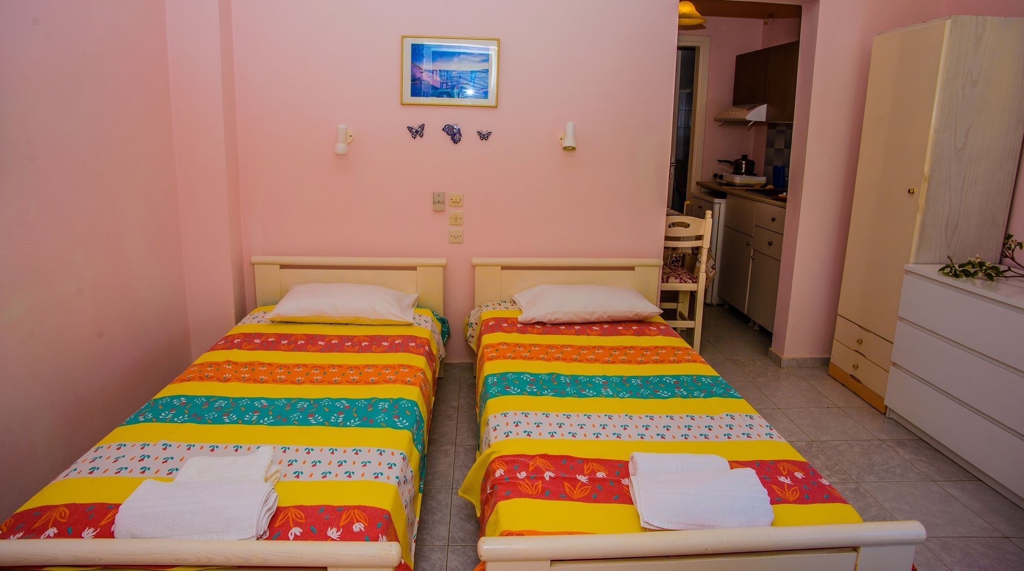 Aloni Studios And Apartments ลาสซี ภายนอก รูปภาพ