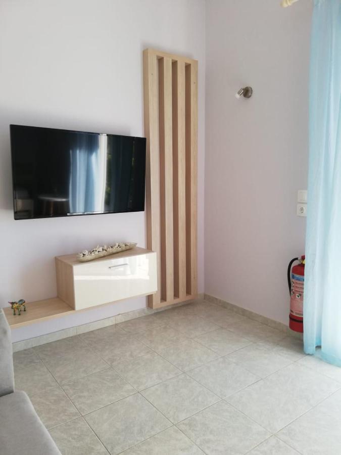 Aloni Studios And Apartments ลาสซี ภายนอก รูปภาพ