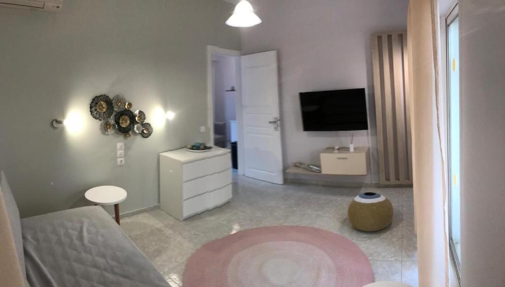 Aloni Studios And Apartments ลาสซี ภายนอก รูปภาพ